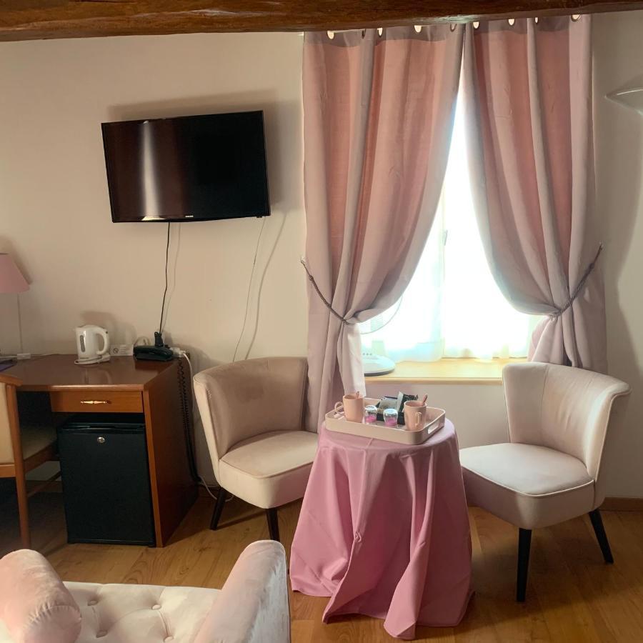 Auberge Du Cheval Blanc Beaumont-Pied-de-Boeuf  Exteriér fotografie
